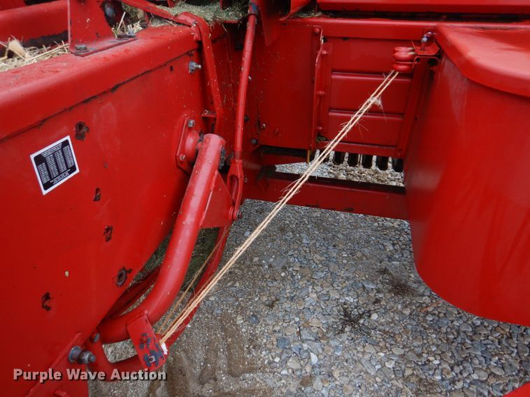 image for item DM7328 New Holland 316 Hayliner  small square baler