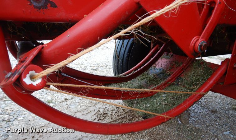 image for item DM7328 New Holland 316 Hayliner  small square baler