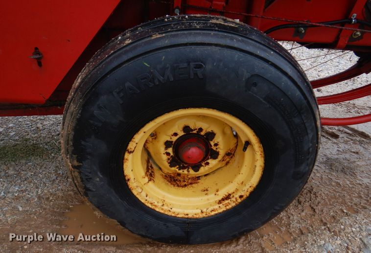 image for item DM7328 New Holland 316 Hayliner  small square baler