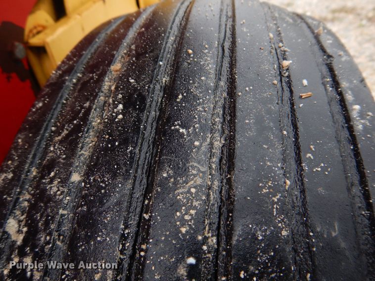 image for item DM7328 New Holland 316 Hayliner  small square baler