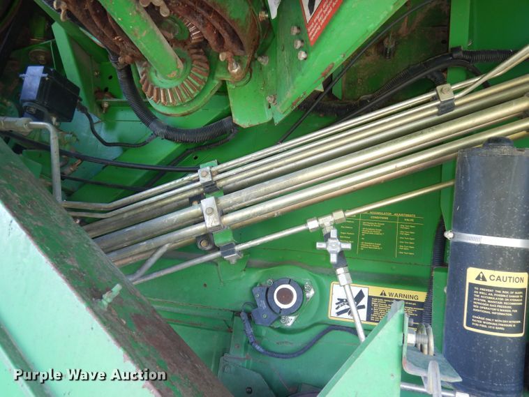 image for item DN1503 1992 John Deere 9600  combine