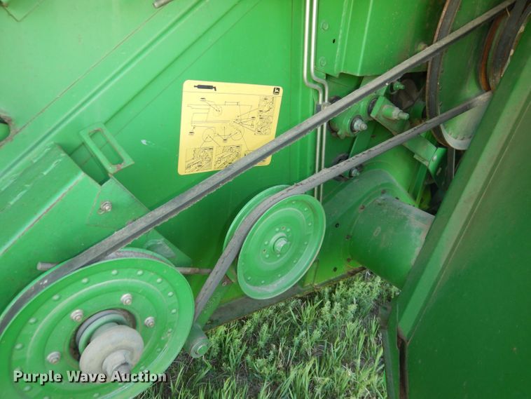 image for item DN1503 1992 John Deere 9600  combine