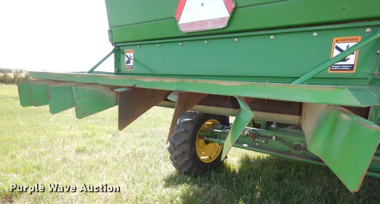 image for item DN1503 1992 John Deere 9600  combine