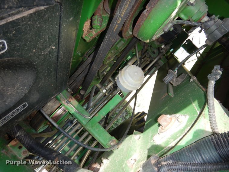 image for item DN1503 1992 John Deere 9600  combine