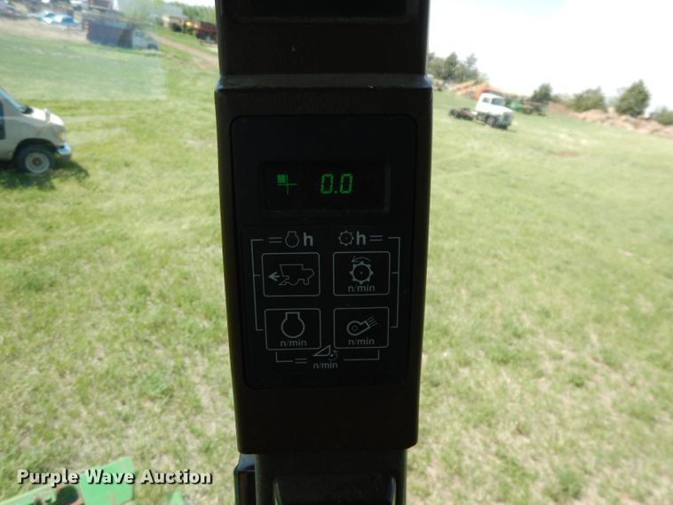 image for item DN1503 1992 John Deere 9600  combine