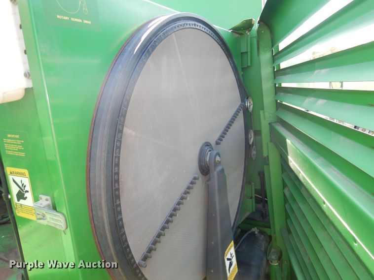image for item DN1503 1992 John Deere 9600  combine