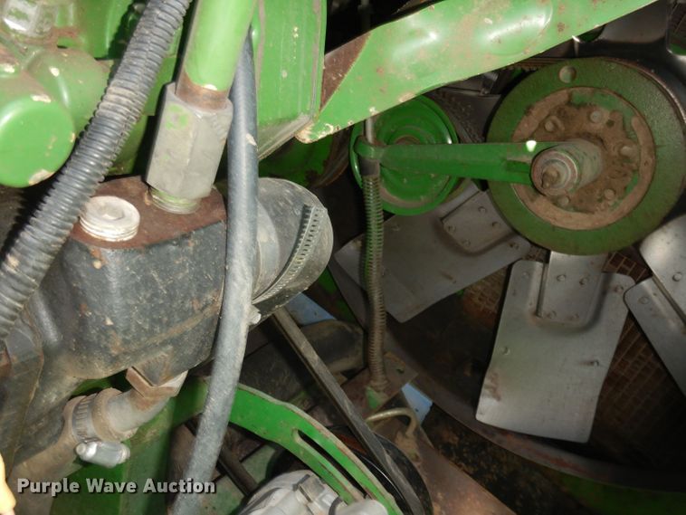 image for item DN1503 1992 John Deere 9600  combine