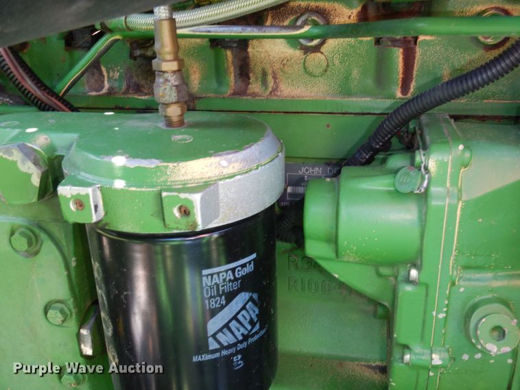 image for item DN1503 1992 John Deere 9600  combine