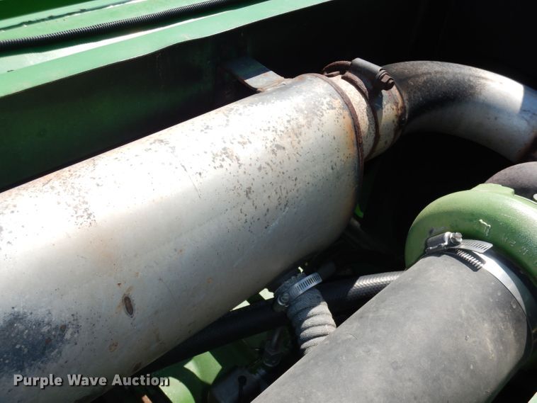 image for item DN1503 1992 John Deere 9600  combine