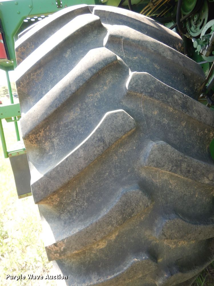 image for item DN1504 1993 John Deere 9600  combine