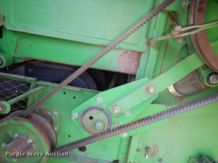 image for item DN1504 1993 John Deere 9600  combine