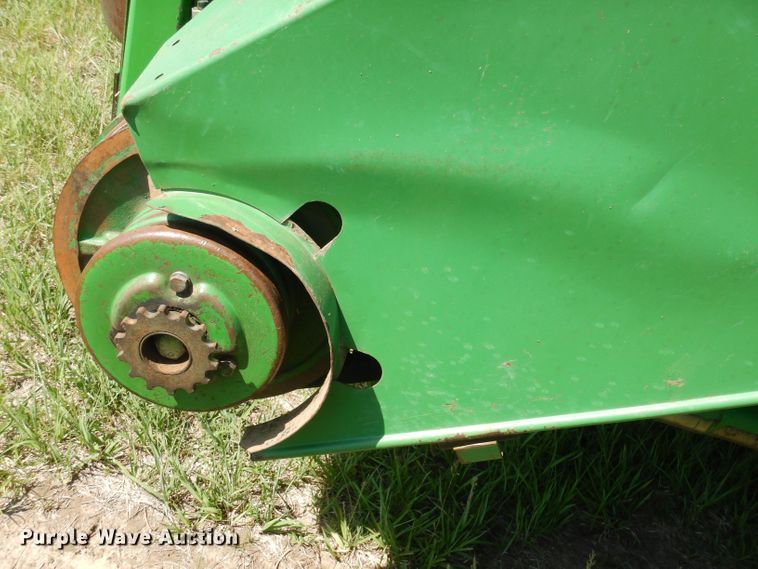 image for item DN1504 1993 John Deere 9600  combine