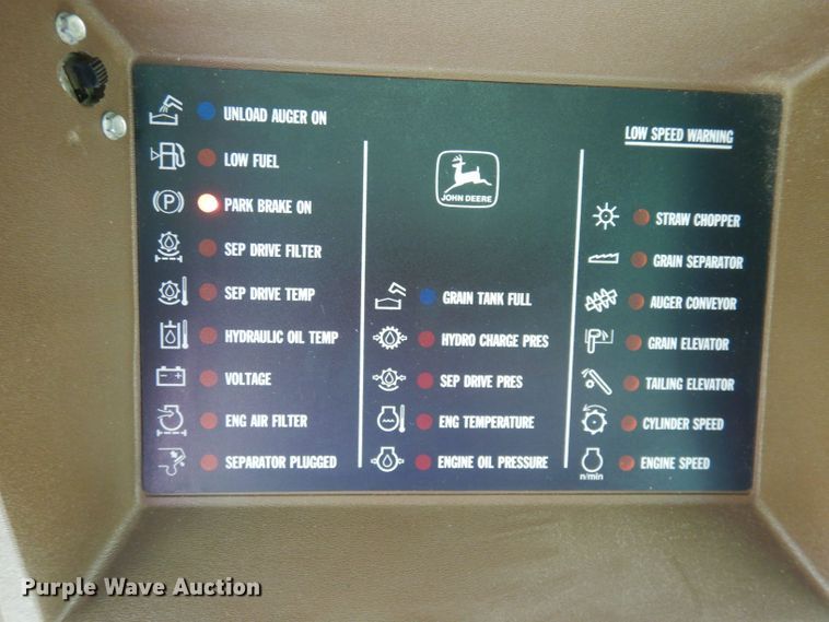 image for item DN1504 1993 John Deere 9600  combine