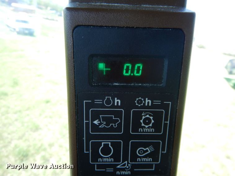 image for item DN1504 1993 John Deere 9600  combine