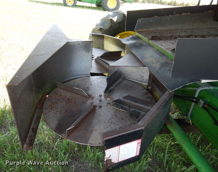 image for item DN1504 1993 John Deere 9600  combine