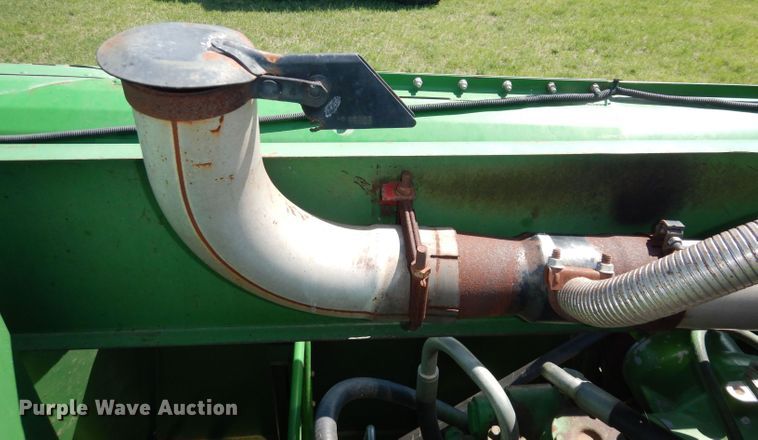 image for item DN1504 1993 John Deere 9600  combine