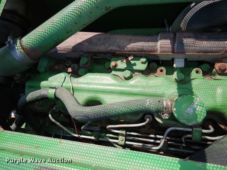 image for item DN1504 1993 John Deere 9600  combine