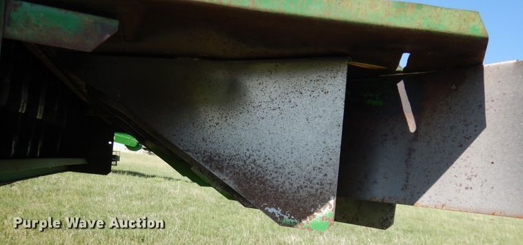 image for item DN1504 1993 John Deere 9600  combine