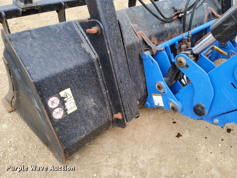 image for item DN6799 2013 New Holland T7.220  MFWD tractor