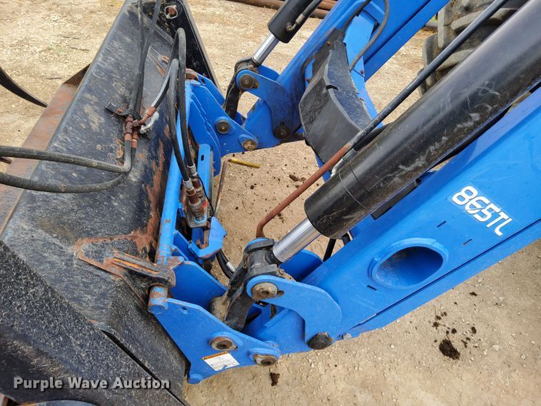 image for item DN6799 2013 New Holland T7.220  MFWD tractor