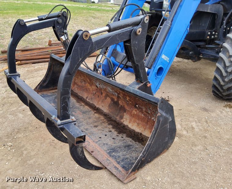 image for item DN6799 2013 New Holland T7.220  MFWD tractor