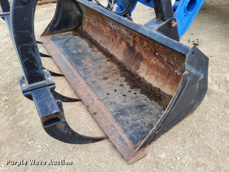 image for item DN6799 2013 New Holland T7.220  MFWD tractor