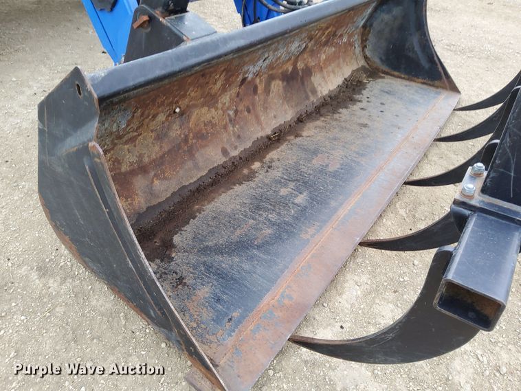 image for item DN6799 2013 New Holland T7.220  MFWD tractor