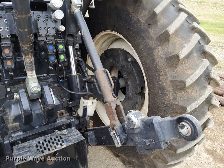 image for item DN6799 2013 New Holland T7.220  MFWD tractor