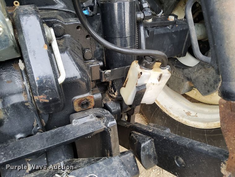 image for item DN6799 2013 New Holland T7.220  MFWD tractor