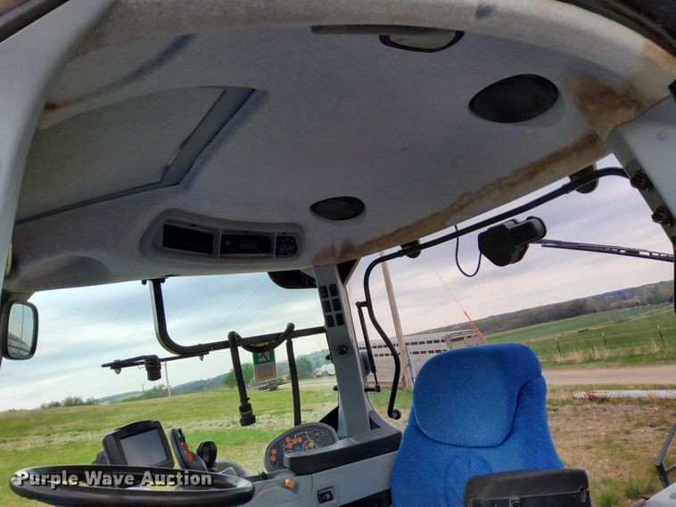 image for item DN6799 2013 New Holland T7.220  MFWD tractor