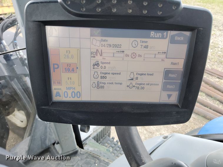 image for item DN6799 2013 New Holland T7.220  MFWD tractor