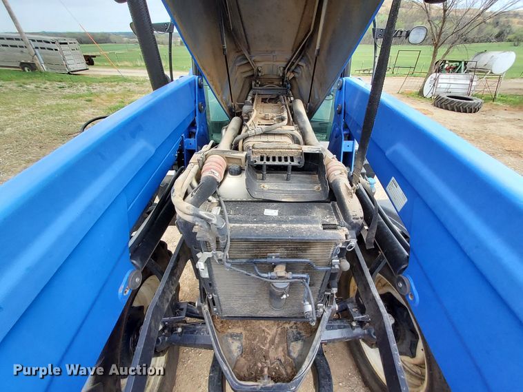image for item DN6799 2013 New Holland T7.220  MFWD tractor