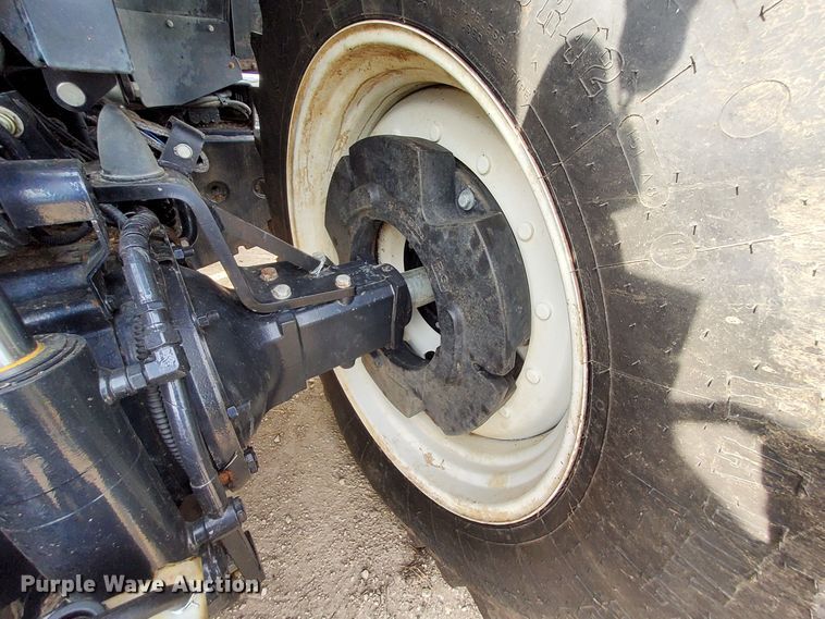 image for item DN6799 2013 New Holland T7.220  MFWD tractor