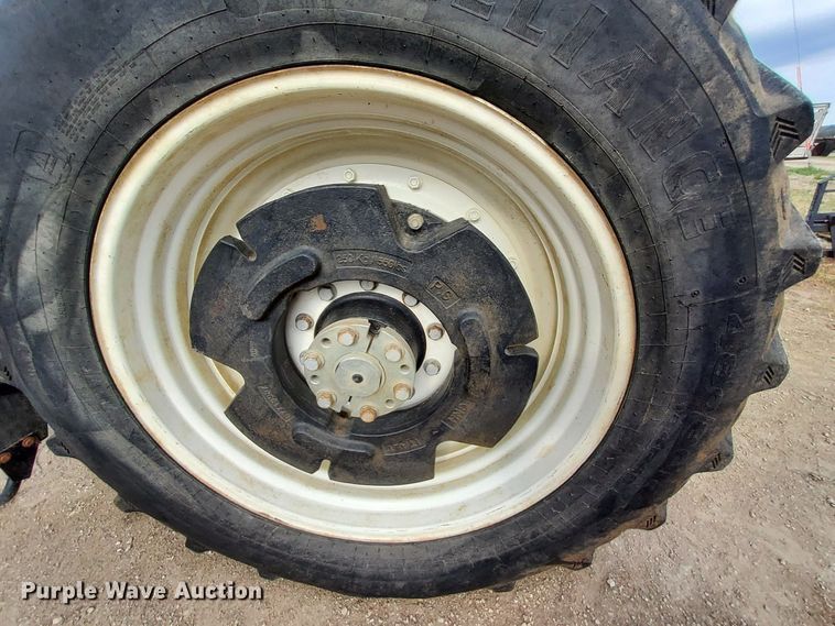 image for item DN6799 2013 New Holland T7.220  MFWD tractor