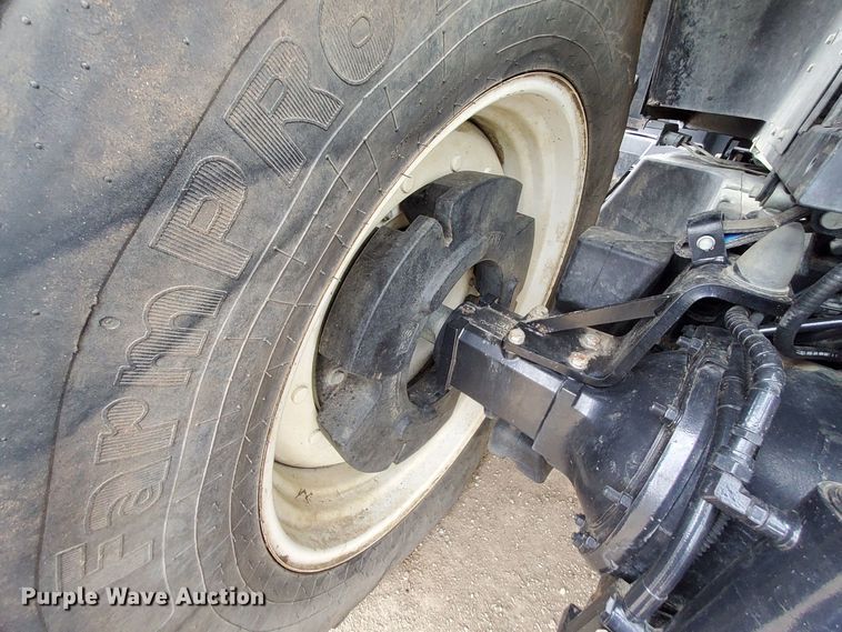 image for item DN6799 2013 New Holland T7.220  MFWD tractor