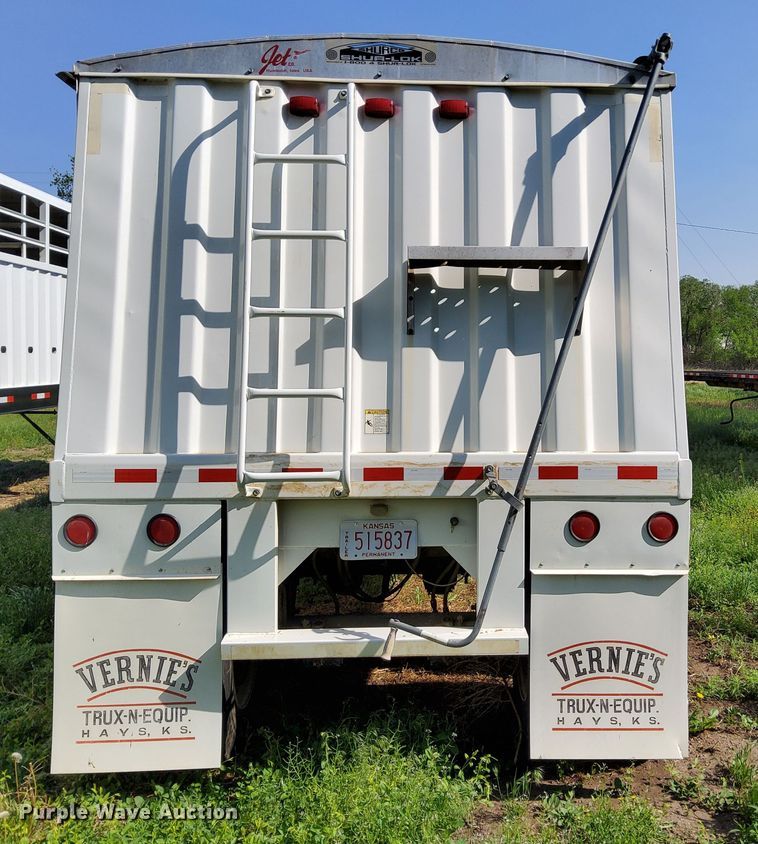 image for item DN6804 2000 Jet  grain trailer