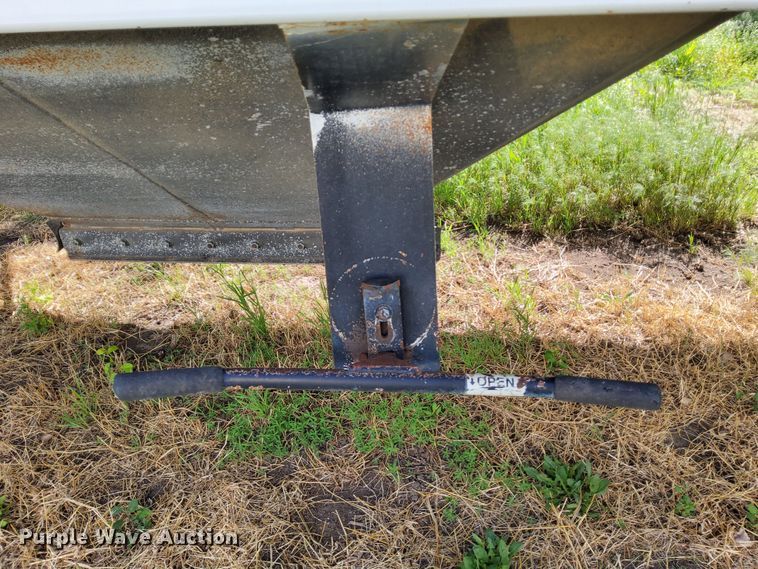 image for item DN6804 2000 Jet  grain trailer