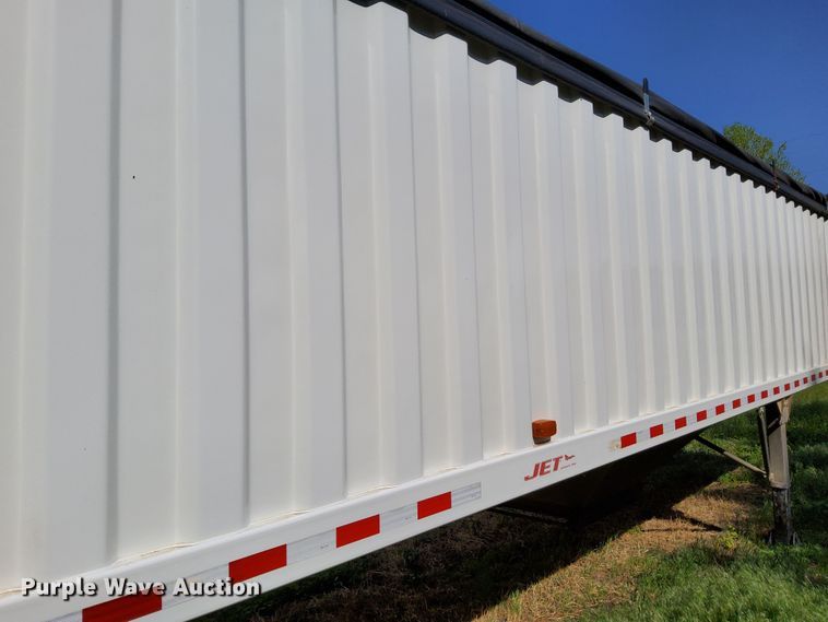image for item DN6804 2000 Jet  grain trailer