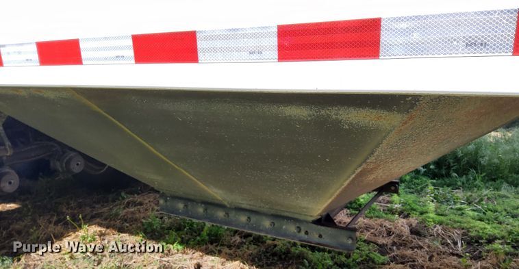 image for item DN6804 2000 Jet  grain trailer