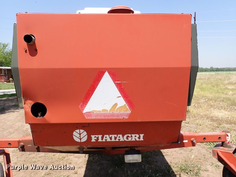 image for item DN6805 Hesston 8400  windrower