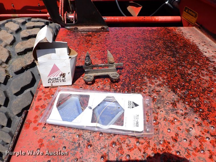 image for item DN6805 Hesston 8400  windrower