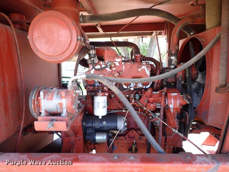 image for item DN6805 Hesston 8400  windrower