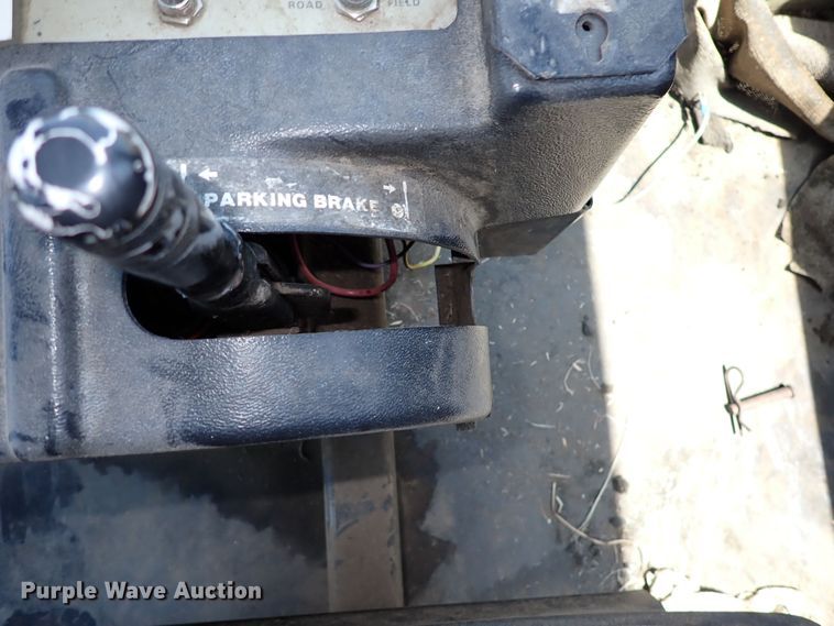 image for item DN6805 Hesston 8400  windrower