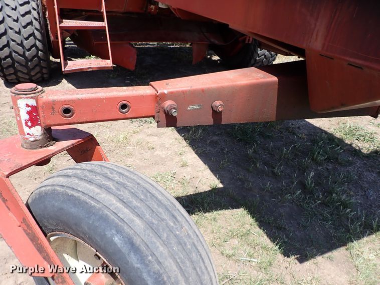 image for item DN6805 Hesston 8400  windrower