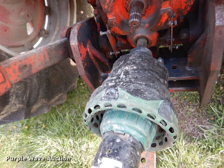 image for item DN7363 2002 New Idea 6365  round baler