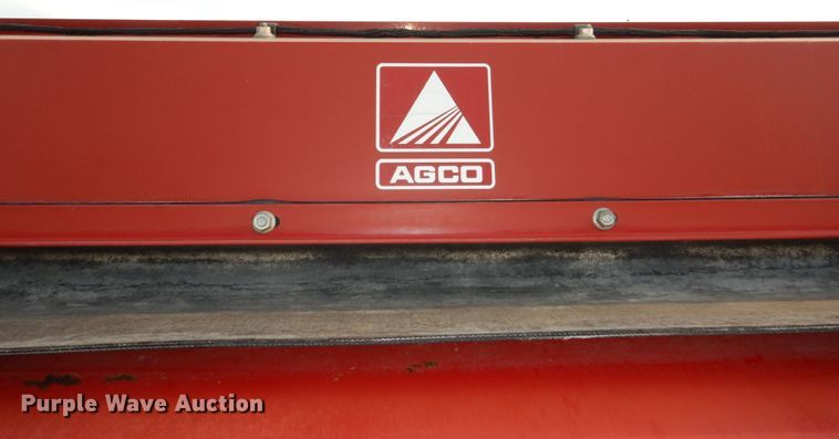 image for item DN7363 2002 New Idea 6365  round baler