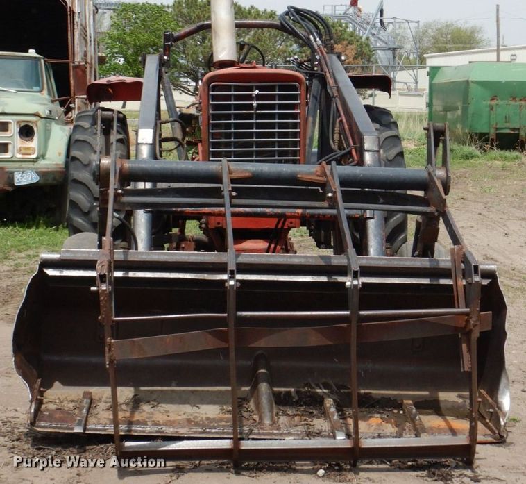 image for item DN7388 International Hydro  tractor