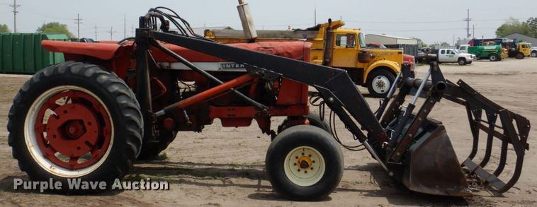 image for item DN7388 International Hydro  tractor