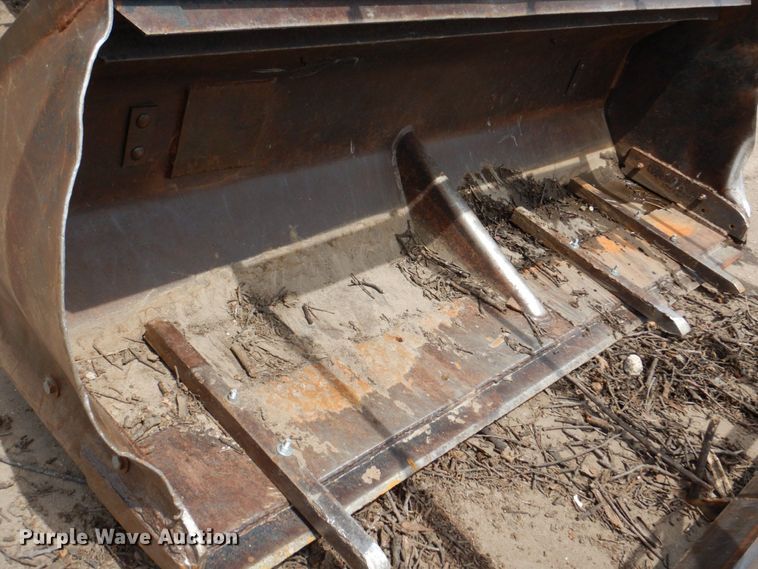 image for item DN7388 International Hydro  tractor