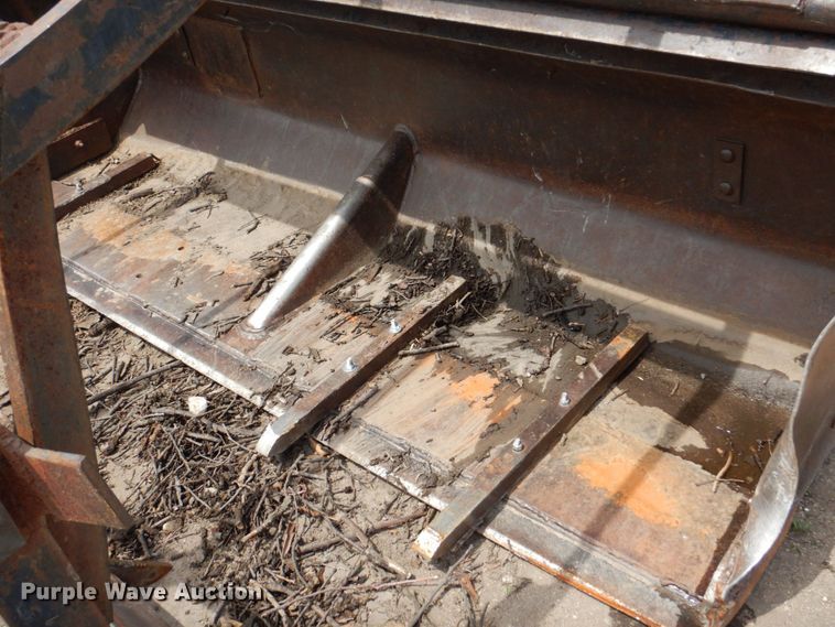 image for item DN7388 International Hydro  tractor